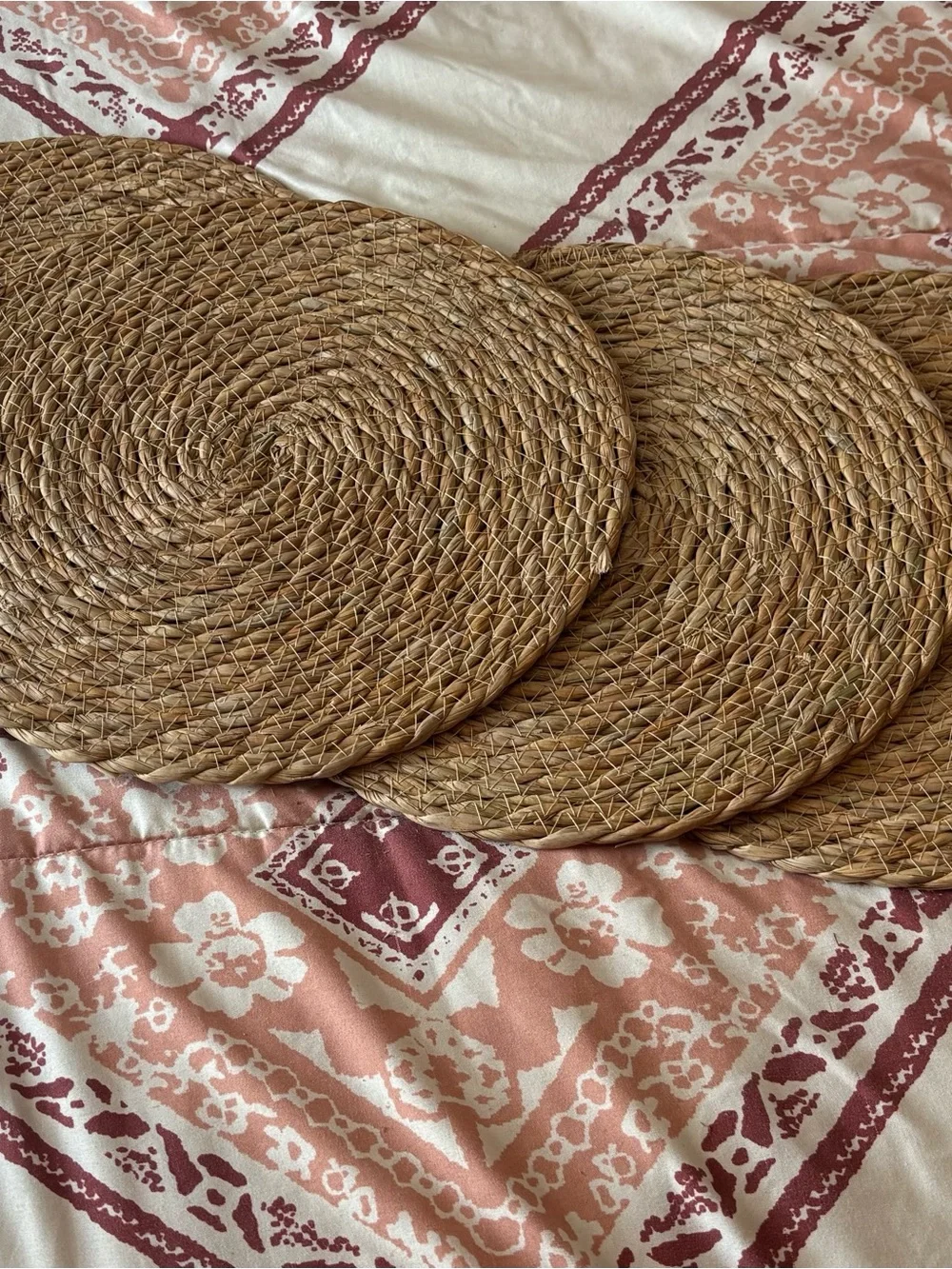 Woven Natural Seagrass Round Placemats - Brown (set of 6)